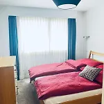Apartment Chaleureux, Recemment Renove, Offrant Vue Imprenable Sur Les Montagnes *
